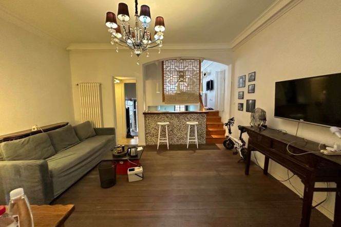 2BR Heritage Apartment near South Shaanxi Rd Metro with Terrace (L1/L10/L12/L13)