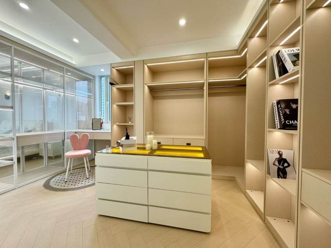Housing image — Bedroom