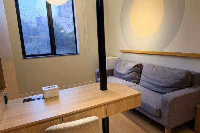 1BR Serviced Apartment near Huangxing Park Metro (L8)