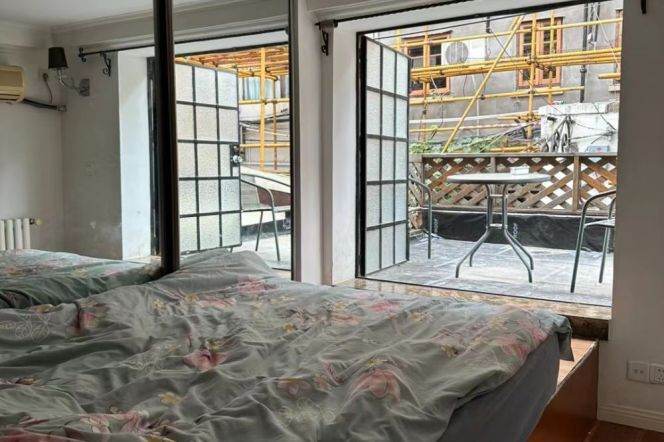 2BR Heritage Apartment near South Shaanxi Rd Metro with Terrace (L1/L10/L12/L13)