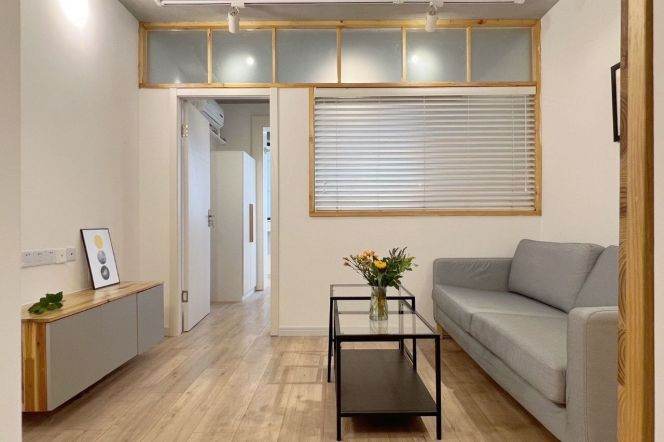 2BR Apartment near Jiangsu Rd Metro (L11/L13)