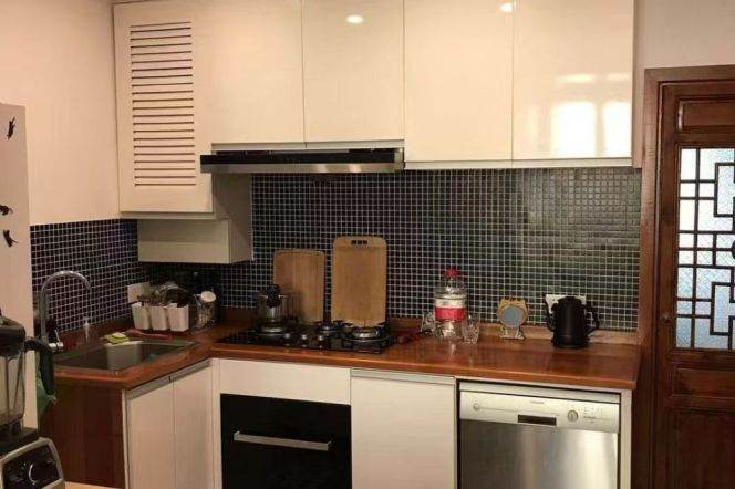 2BR Lane House in Old Xuhui (L10/L11)