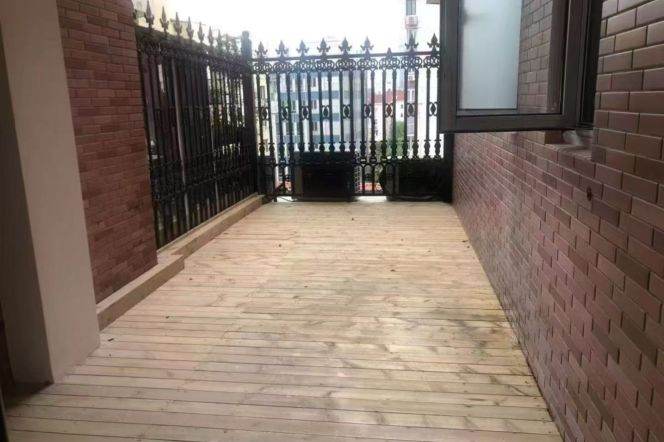 2BR Apartment in Jing'an with Terrace (L7)