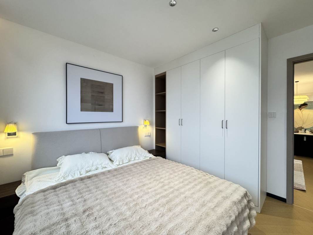 Housing image — Bedroom