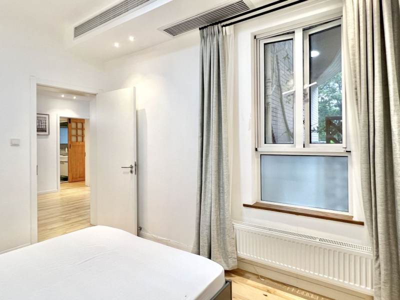 Housing image — Bedroom