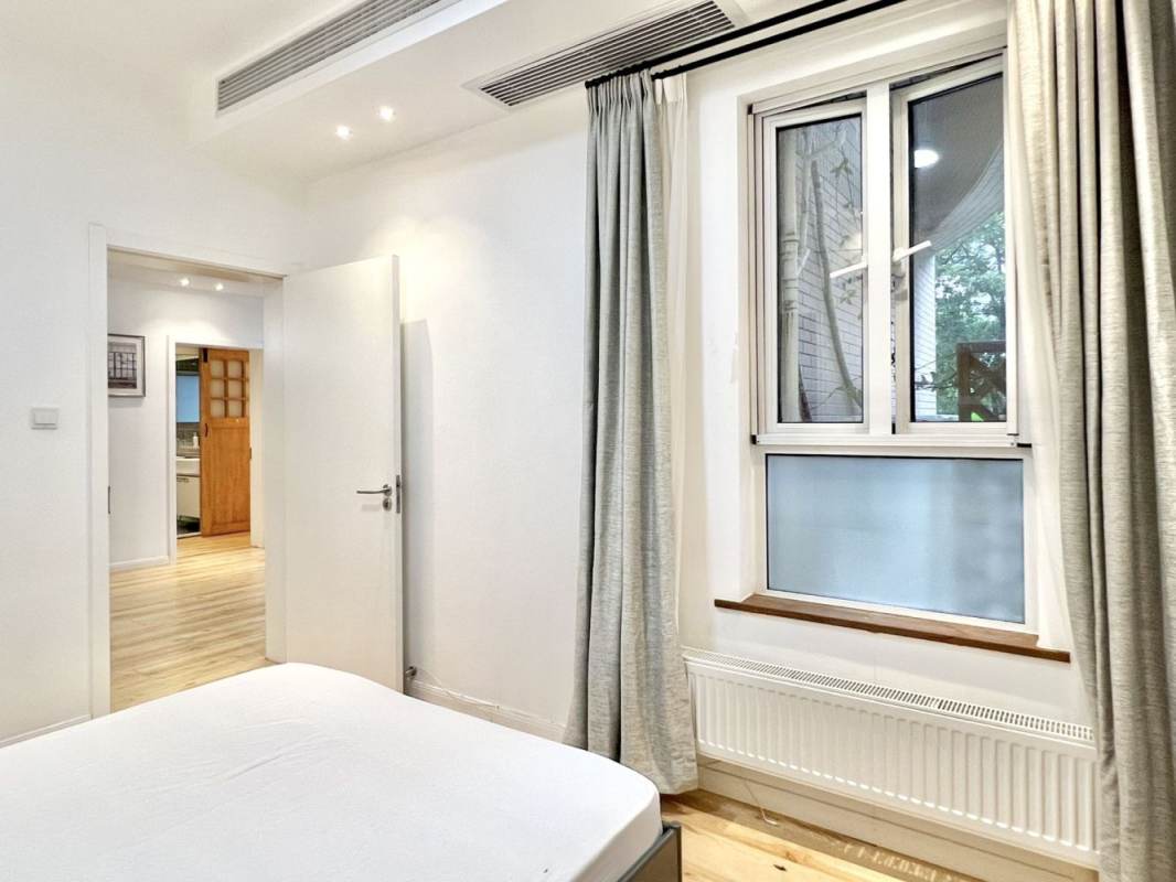 Housing image — Bedroom
