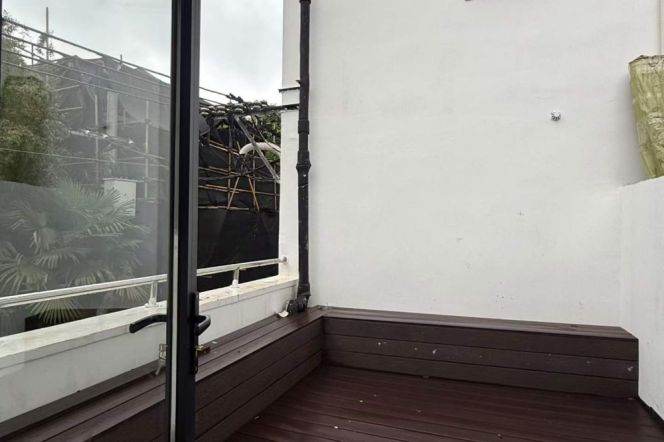 1BR Heritage Apartment near Nanjing Xi Lu with Terrace (L2/L12/L13)