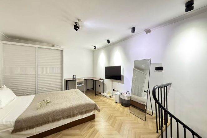 1BR Lane House in Old Xuhui (L1/L10/L12/L13)