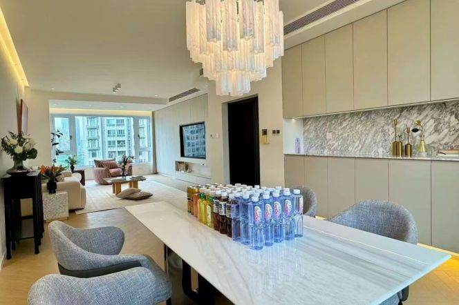 3BR Apartment in Gubei