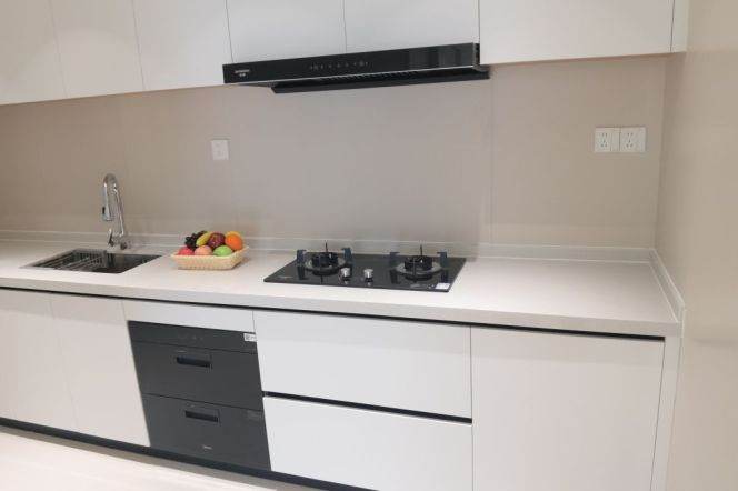3BR Apartment near SML Center with Floor-to-Ceiling Windows (L9/L12)