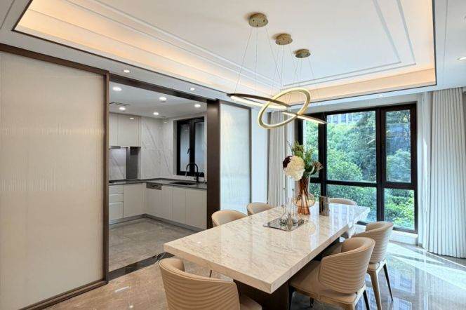 4BR Apartment in Jing'an (L7/L13)