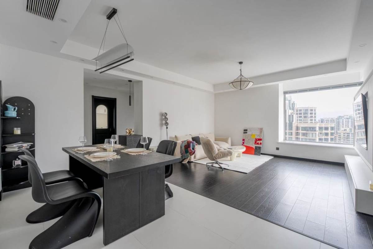 Housing image — Living Room