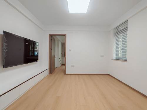 Housing image — Living Room