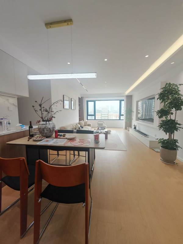 Housing image — Living Room