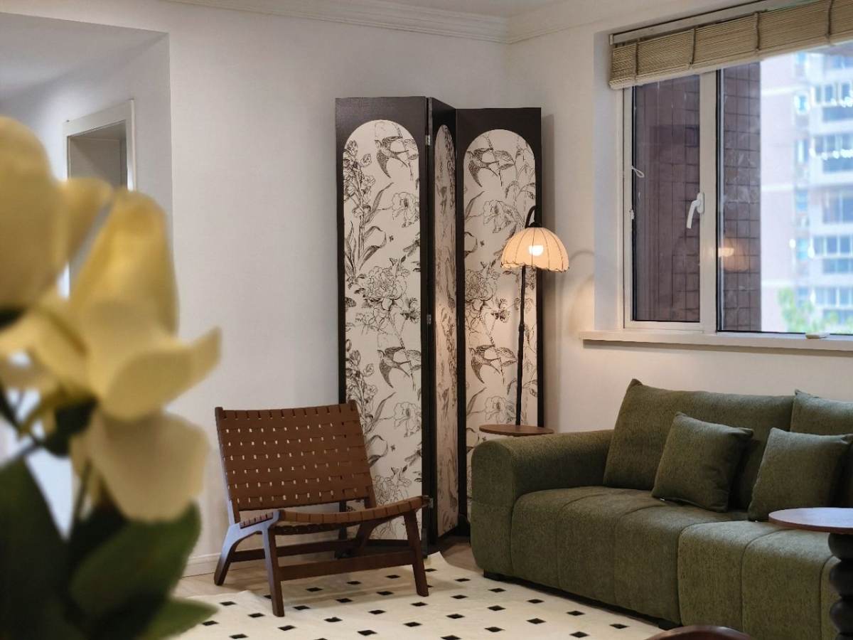 Housing image — Living Room