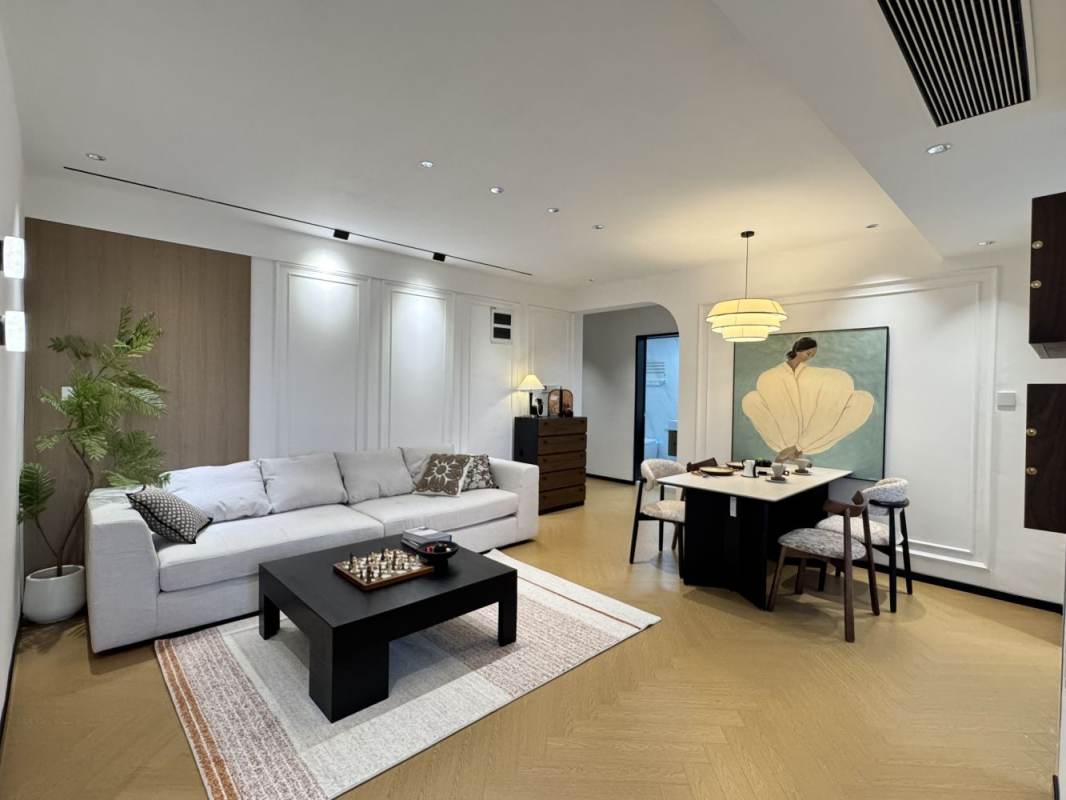 Housing image — Living Room