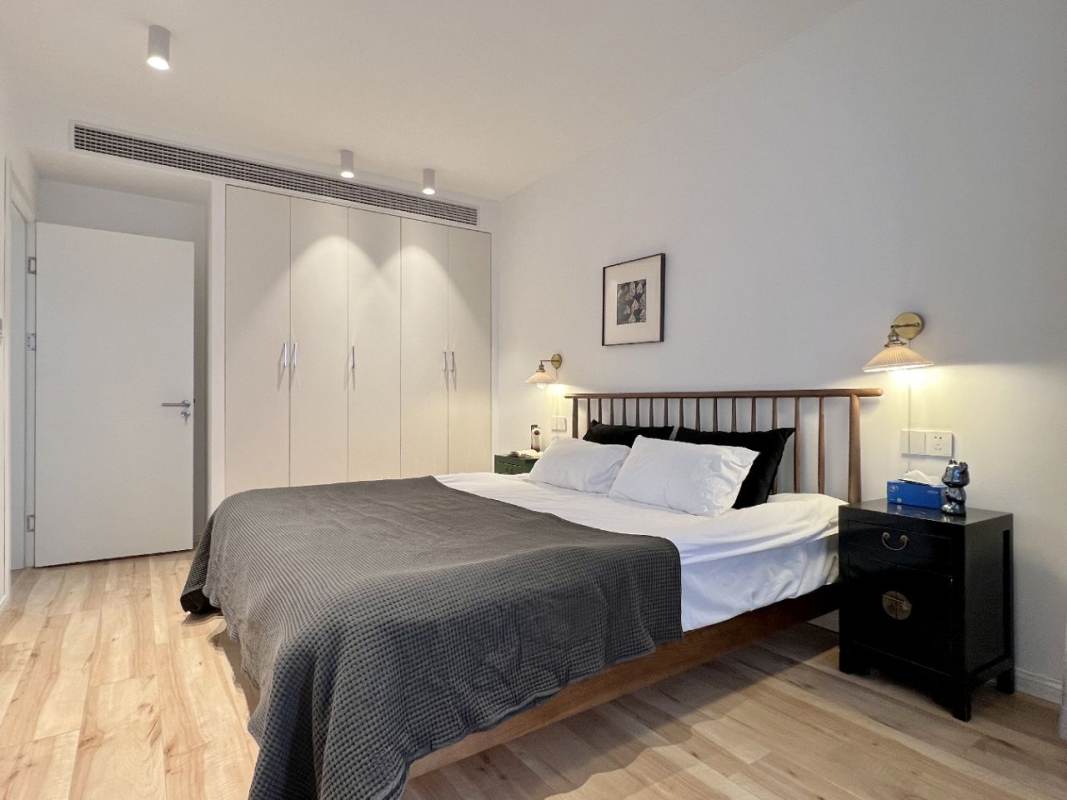 Housing image — Bedroom