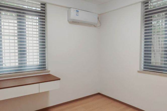 2BR Apartment in Old Xuhui with Green View (L1/L7/L9)