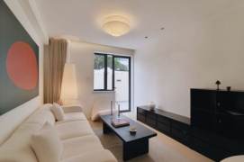 Spacious 1BR Apartment near Shanghai Indoor Stadium Metro with Terrace (L1/L4)