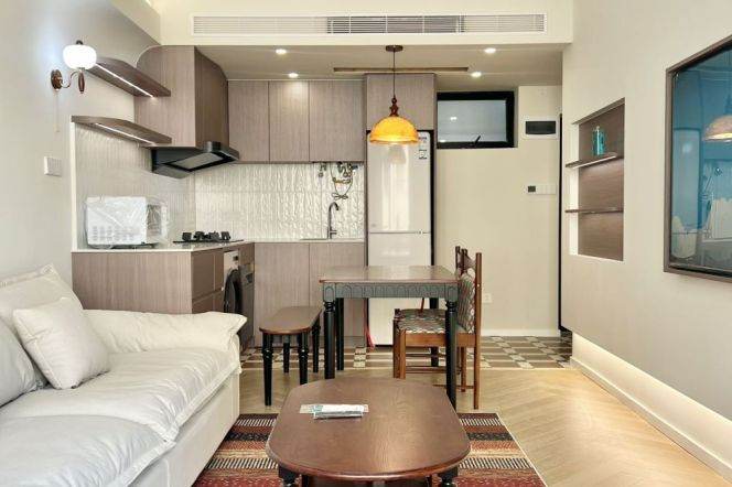 1BR Lane House in Jing'an (L7)