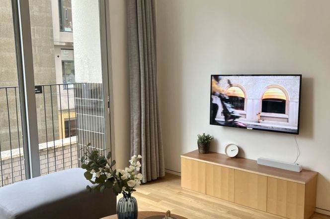 Spacious 1BR Serviced Apartment near Yishan Rd Metro
