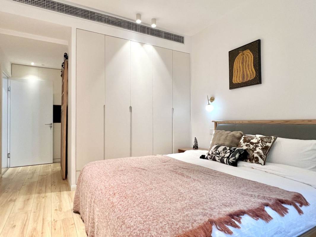 Housing image — Bedroom