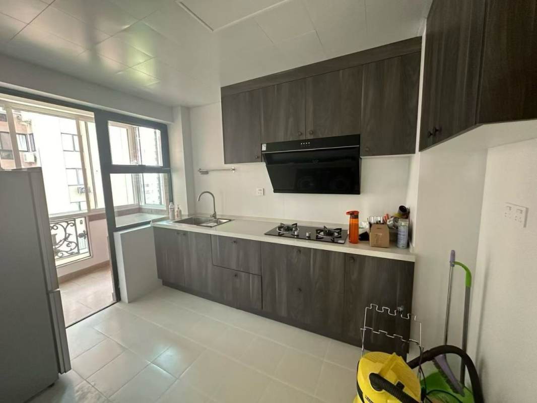 Housing image — Kitchen