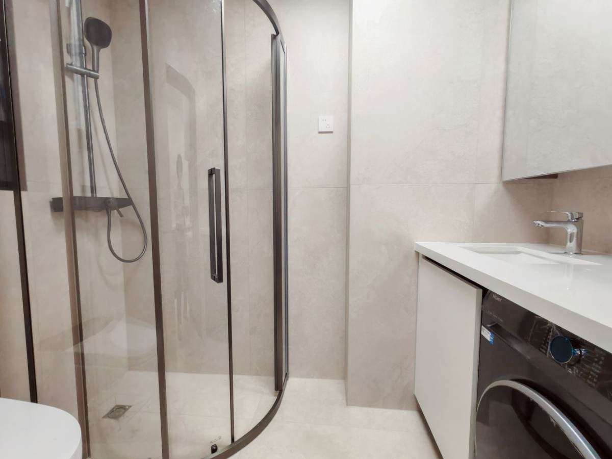 Housing image — Bathroom