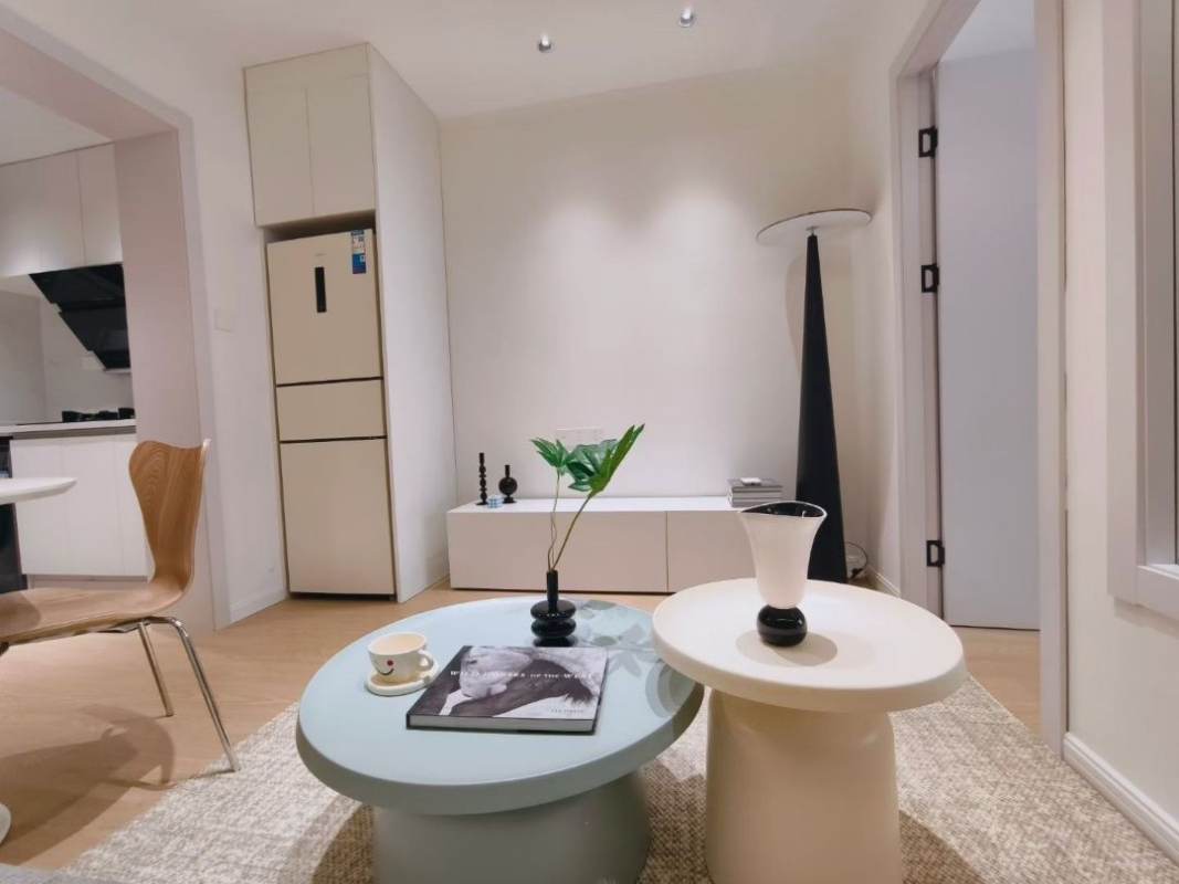 Housing image — Living Room