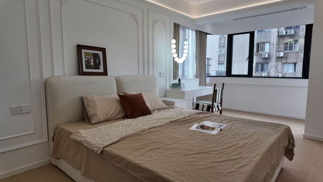 Housing image — Bedroom
