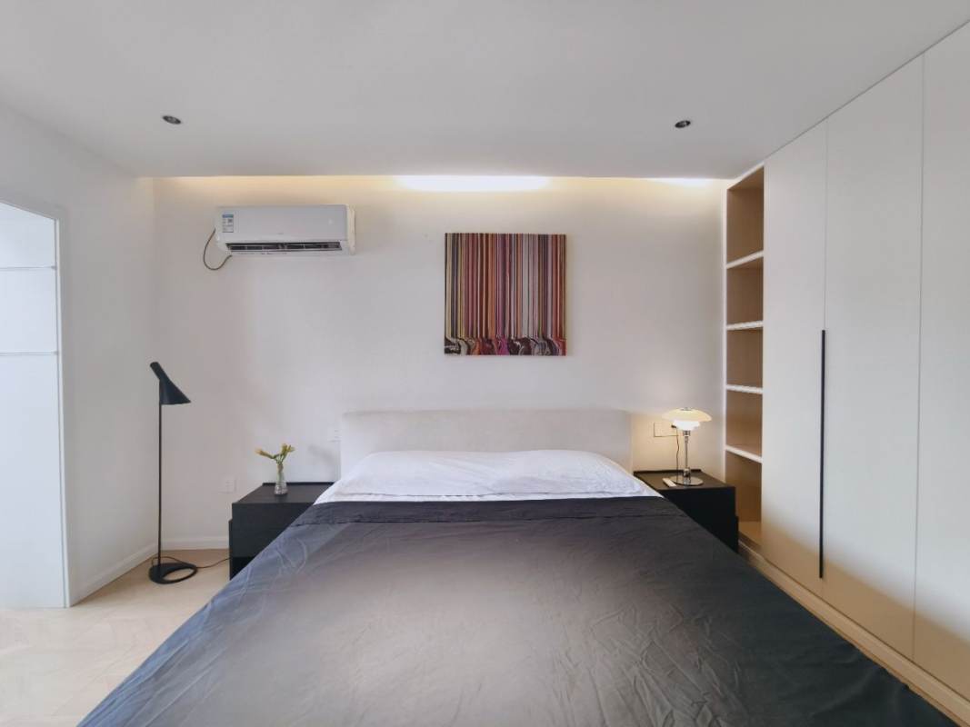 Housing image — Bedroom