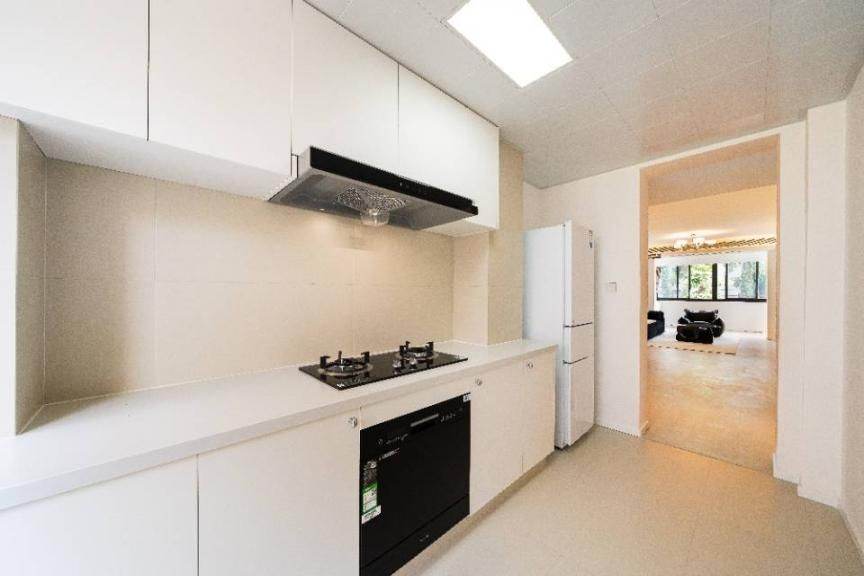 Housing image — Kitchen