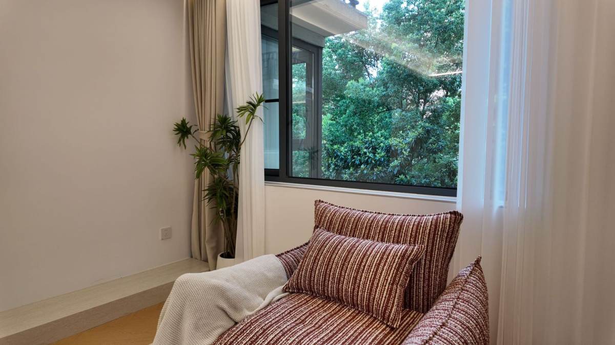 Housing image — Living Room