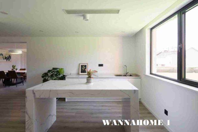 4BR Apartment near South Shaanxi Rd Metro with Terrace