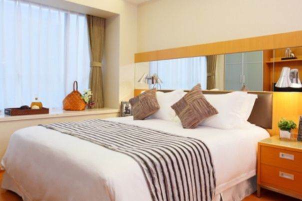 3BR Serviced Apartment near Century Park