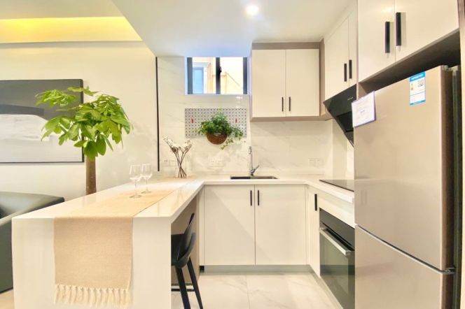 1BR Apartment in Suzhou Creek North (L7/L13)