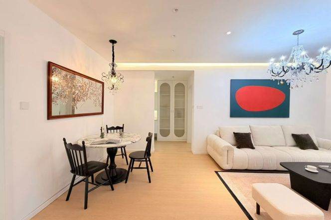 2BR Apartment near Wuzhong Road Metro with Floor-to-Ceiling Windows (L15)