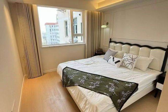 Spacious 1BR Apartment near Jiaotong University Metro (L10/L11)