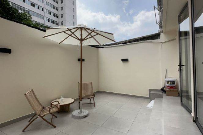 1BR Apartment near Shanghai Indoor Stadium Metro with Terrace (L1/L4)