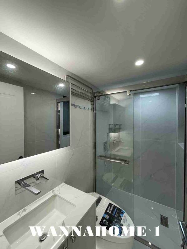 Housing image — Bathroom
