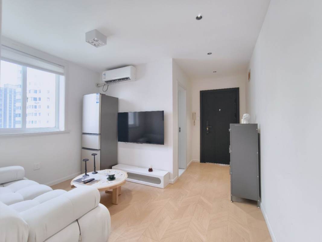 Housing image — Living Room