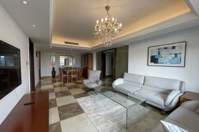 3BR Apartment near Zhongshan Park (L2/L3/L4)