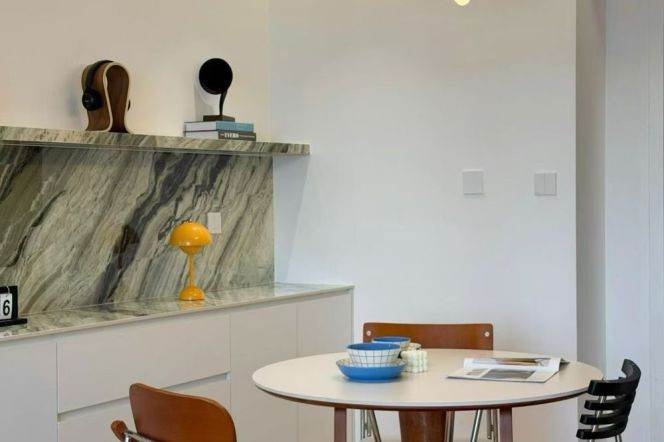 High-Floor Spacious 1BR Apartment near Shanghai Railway Station Metro (L13)