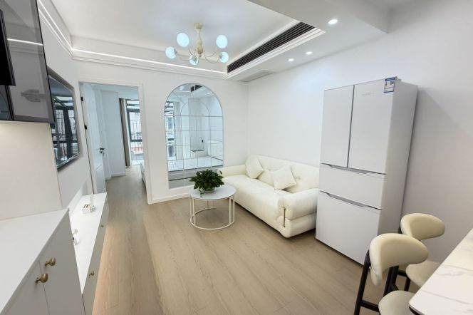 2BR Apartment near Zhongshan Park (L2/L3/L4)