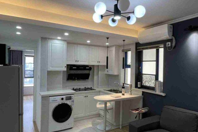 High-Floor 1BR Apartment in Jing'an with Outstanding View (L14)
