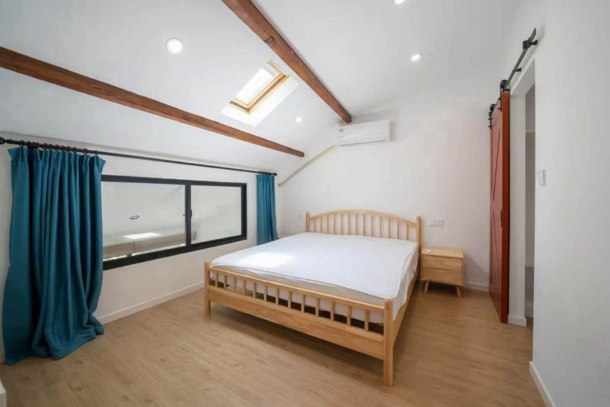 Housing image — Bedroom