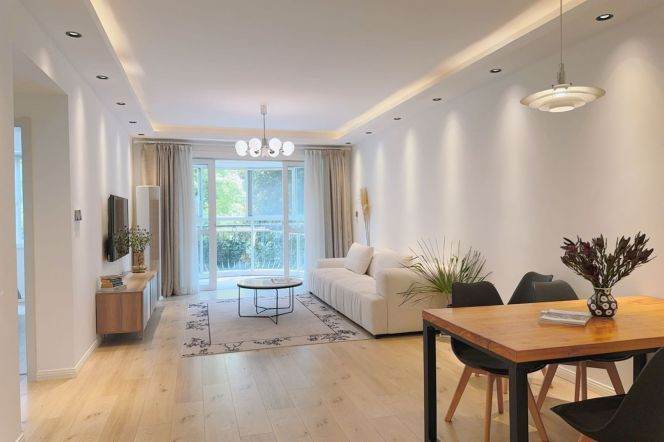 2BR Apartment near Zhongshan Park (L2/L3/L4)