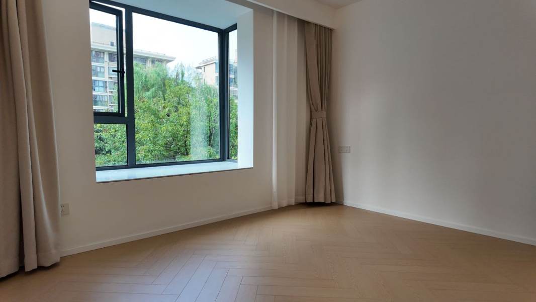 Housing image — Bedroom