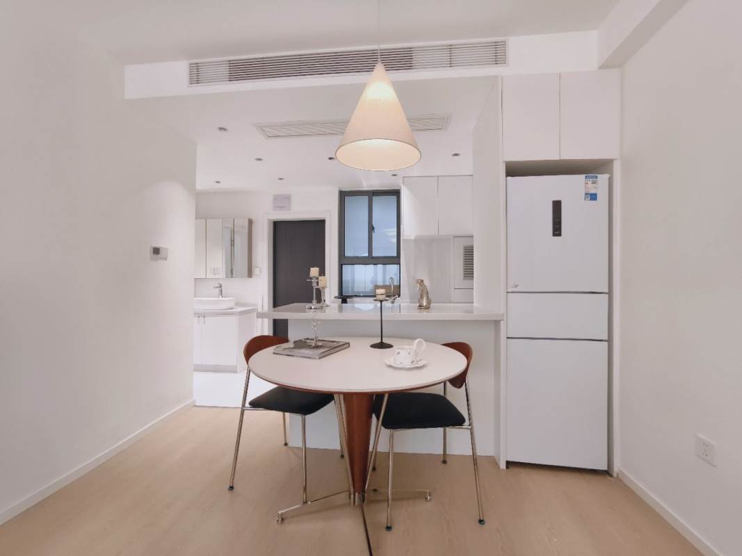 Housing image — Dining Area