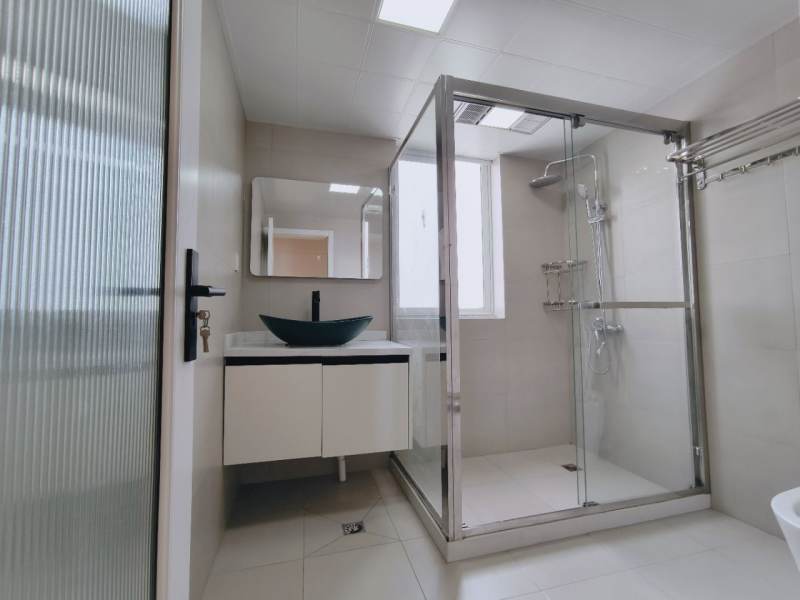 Housing image — Bathroom